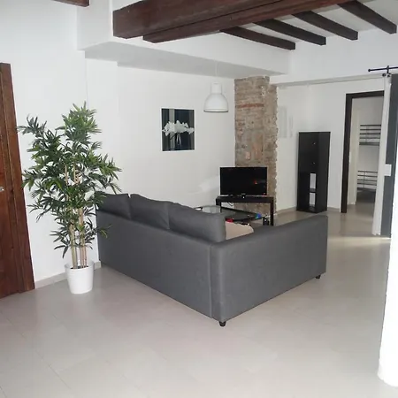 - Nuno Gomez, 24 Apartment Malaga